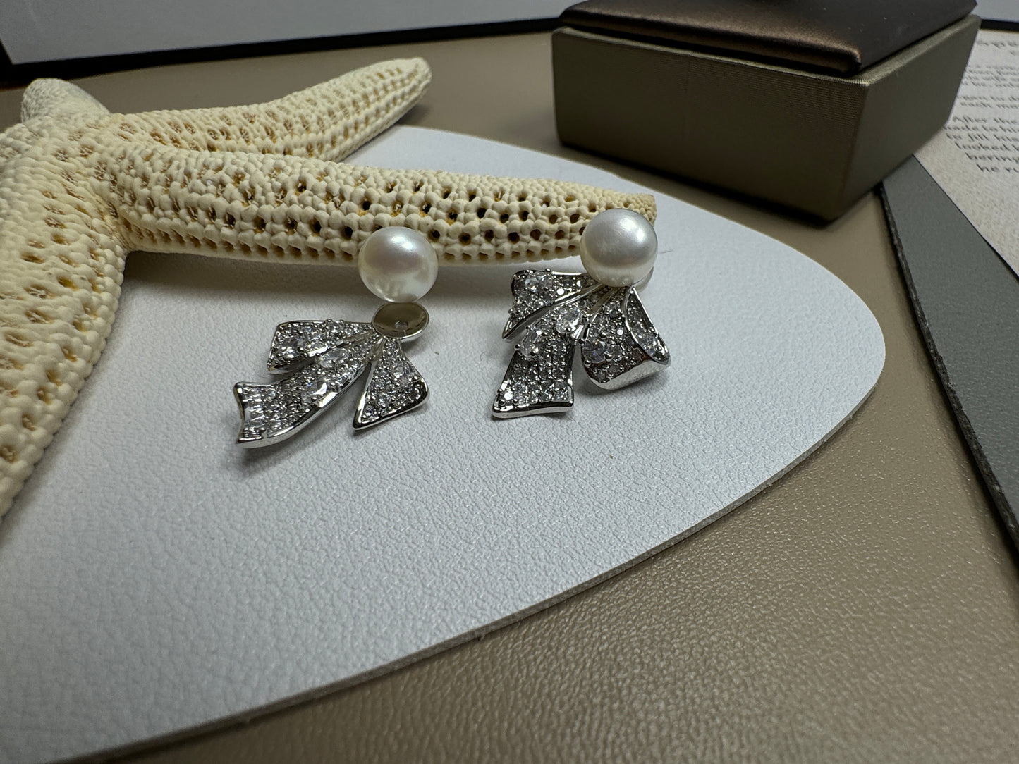 Two Wear: Versatile Ribbon Earring