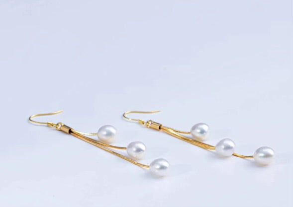 "Freshwater pearl S925 silver hook earrings with embedded pearl ear thread, 6-7mm, fashionable and luxurious."