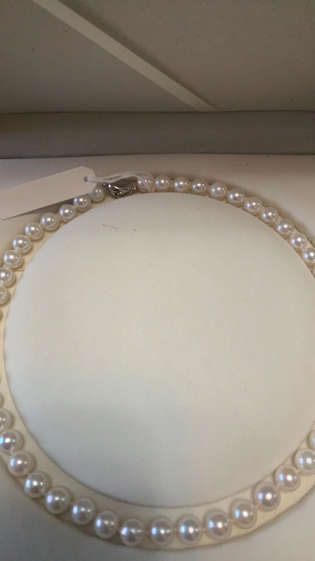 8-8.5mm Japanese Akoya Pearl Necklace with 18K Gold setting((with Pearl Science Laboratory Certificate )