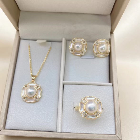 Sky Mirror Pearl Three-Piece Set with Box – Stylish Ring, Earrings, and Pendant
