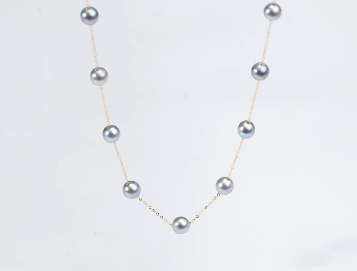 Romantic and gentle Non-bead Freshwater Pearl “a canopy of twinkling stars ”Necklace with 18K gold setting