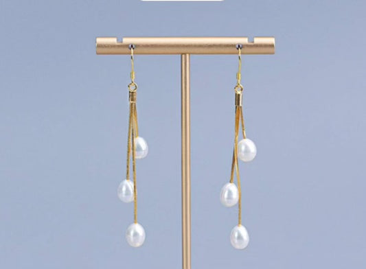 "Freshwater pearl S925 silver hook earrings with embedded pearl ear thread, 6-7mm, fashionable and luxurious."