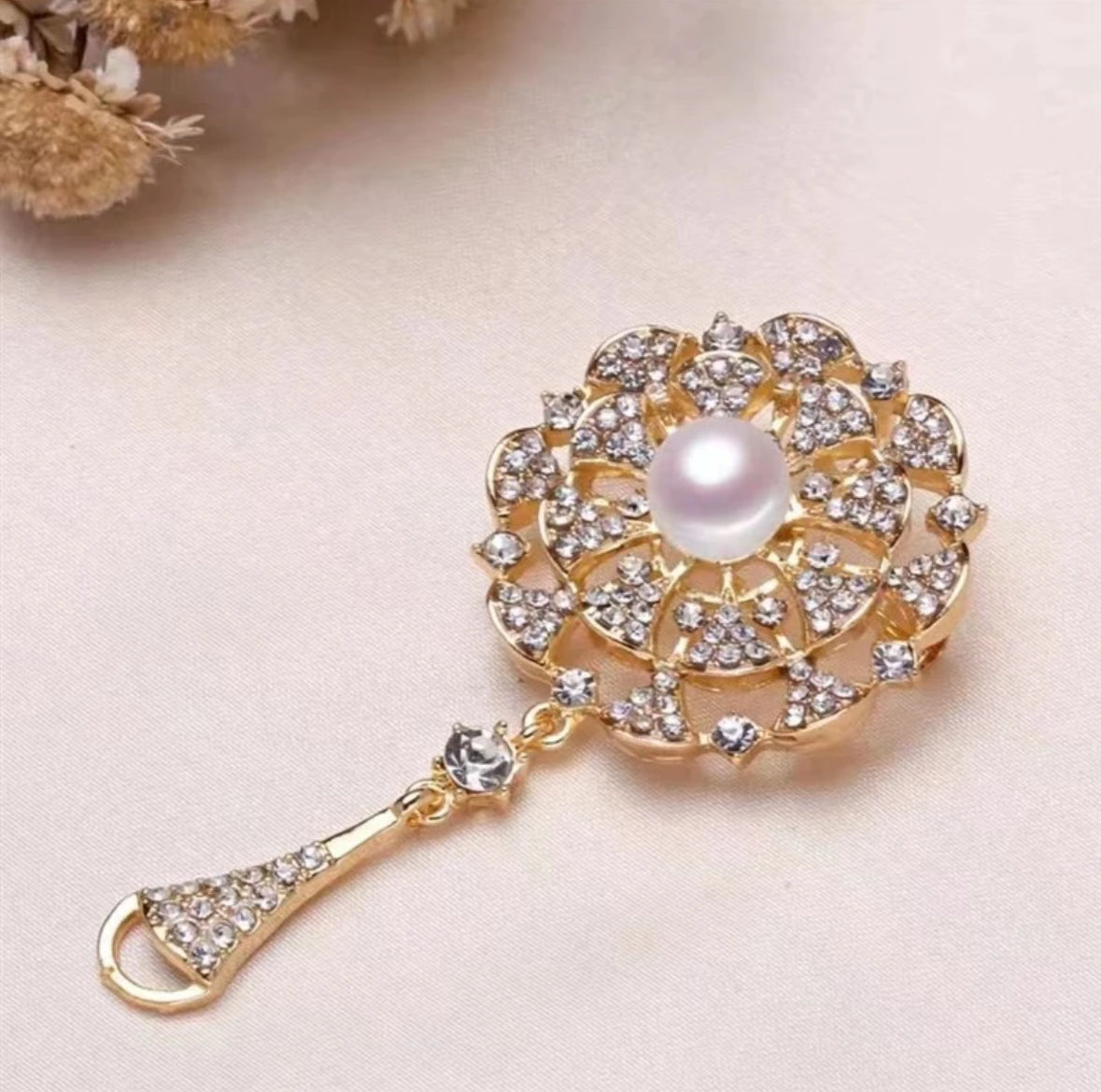 Designer Brooch with 5-6MM Freshwater Non-bead  Fresh water Pearls