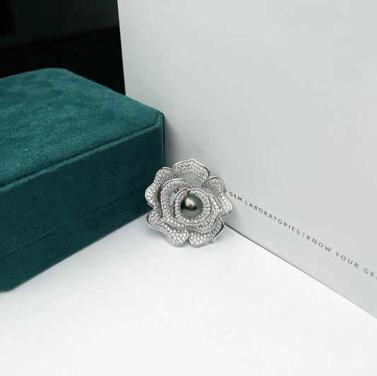 Rose  Brooch with Cultured Seawater Tahitian Pearl