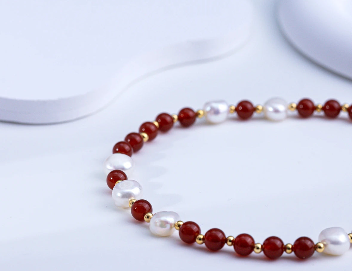 Freshwater minimalist versatile pearl 8-9mm + red agate fashionable pearl necklace design