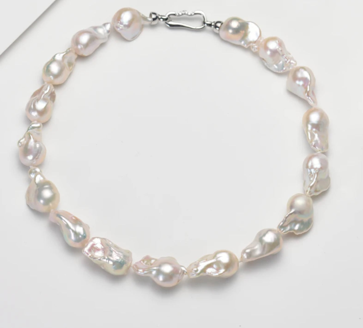 Natural iridescent large Baroque pearls full strand A30 (diverse delivery, 1 piece).