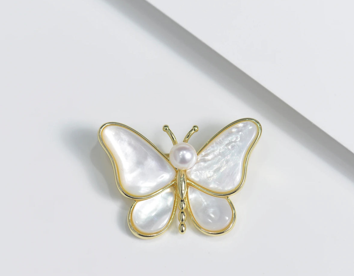 Seawater Akoya 'Happiness Butterfly' Pearl Brooch Light Luxury Temperament/Alloy/6-7mm Natural Pearl