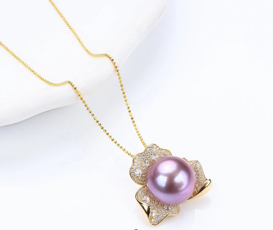 Freshwater purple pearl meticulously set with three-leaf pendant / 13-14MM