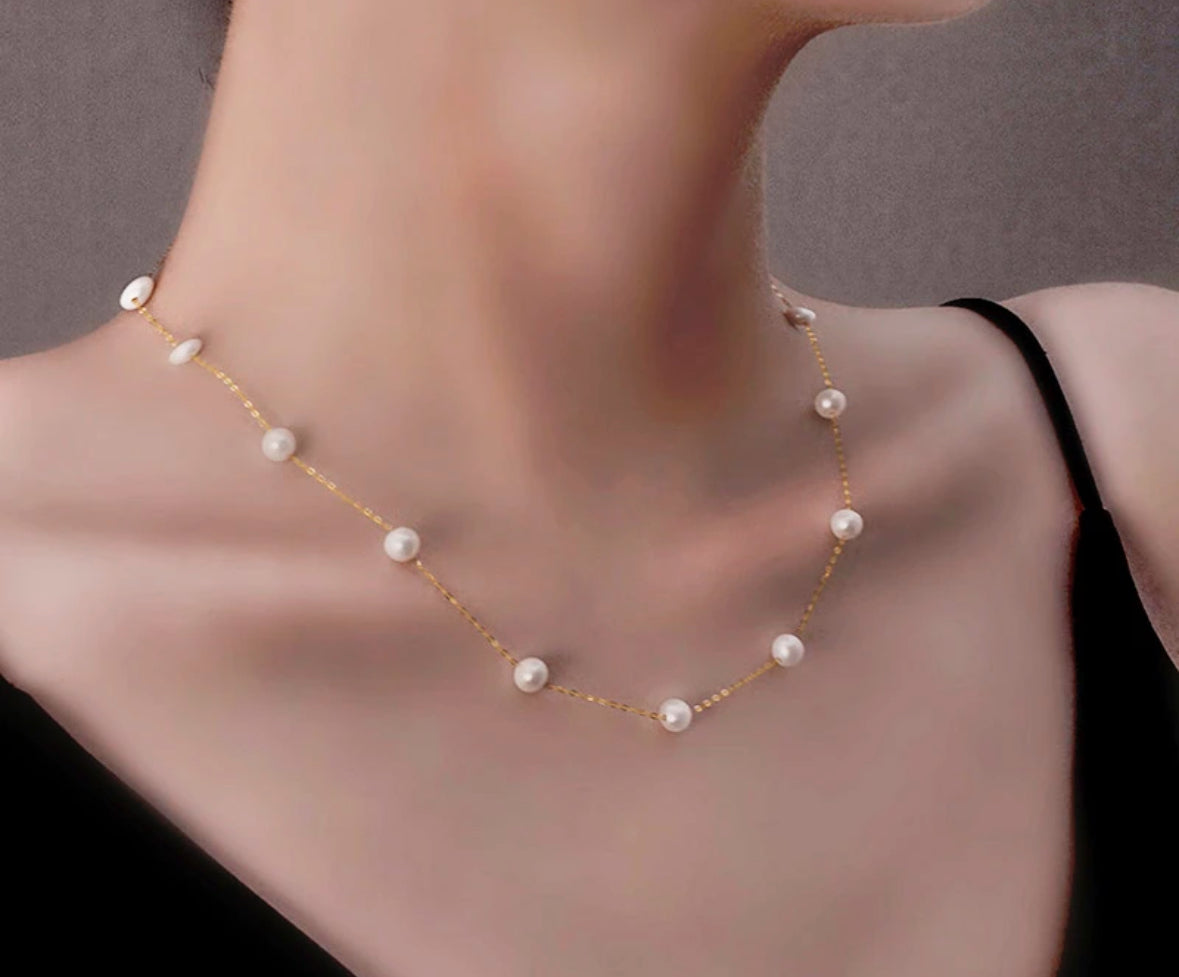 Romantic and gentle Non-bead Freshwater Pearl “a canopy of twinkling stars ”Necklace with 18K gold setting